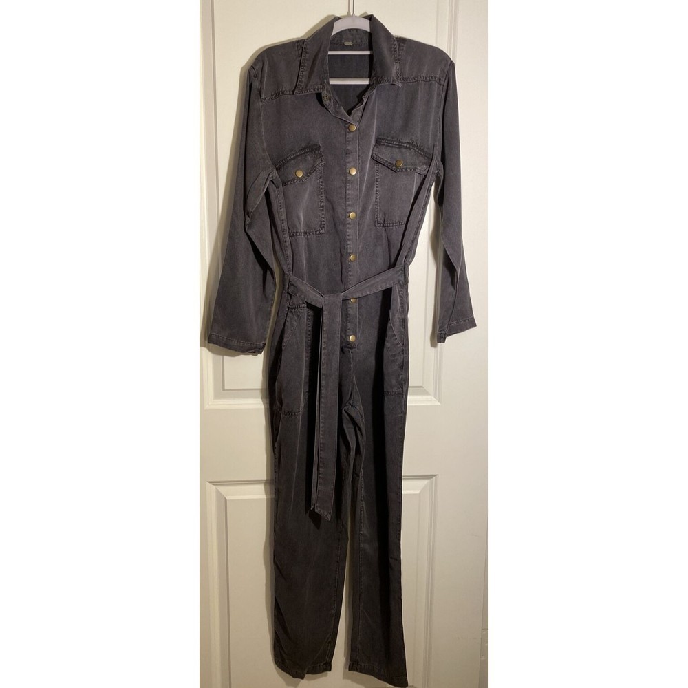 Young‎ Fabulous & Broke Jumpsuit Grey Snap Front Collar Pockets Belted Sz Small